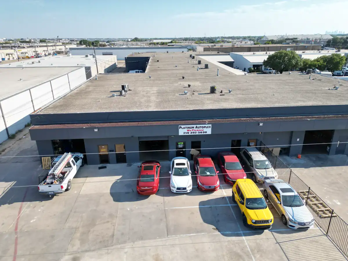 Aerial view of a Dallas commercial property